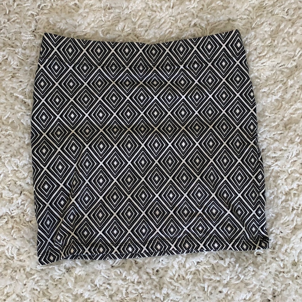 Forever 21 Patterned Pencil Mini Skirt
